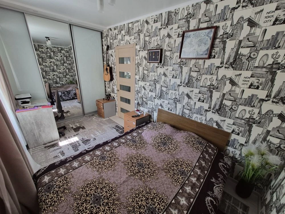 Продам 2кімнатну в центрі міста