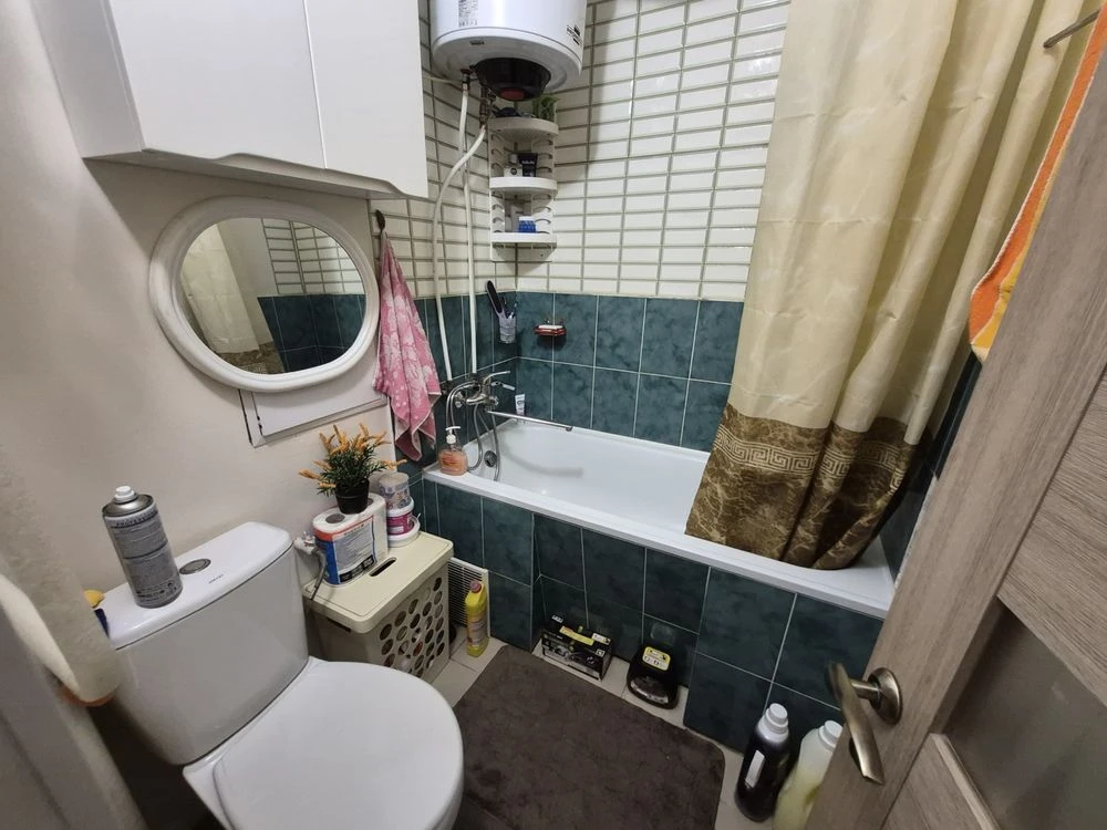 Продам 2кімнатну в центрі міста