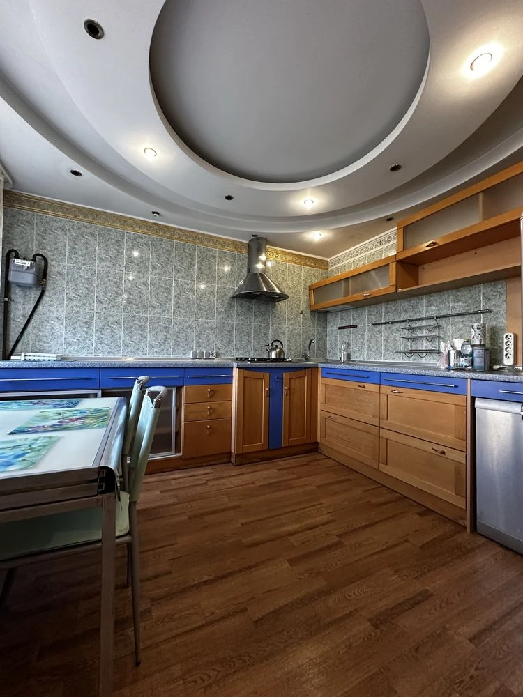 Продаж квартири біля моря