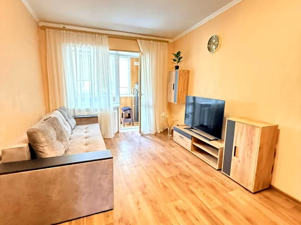 Квартира. Чорноморськ, Миру просп.
