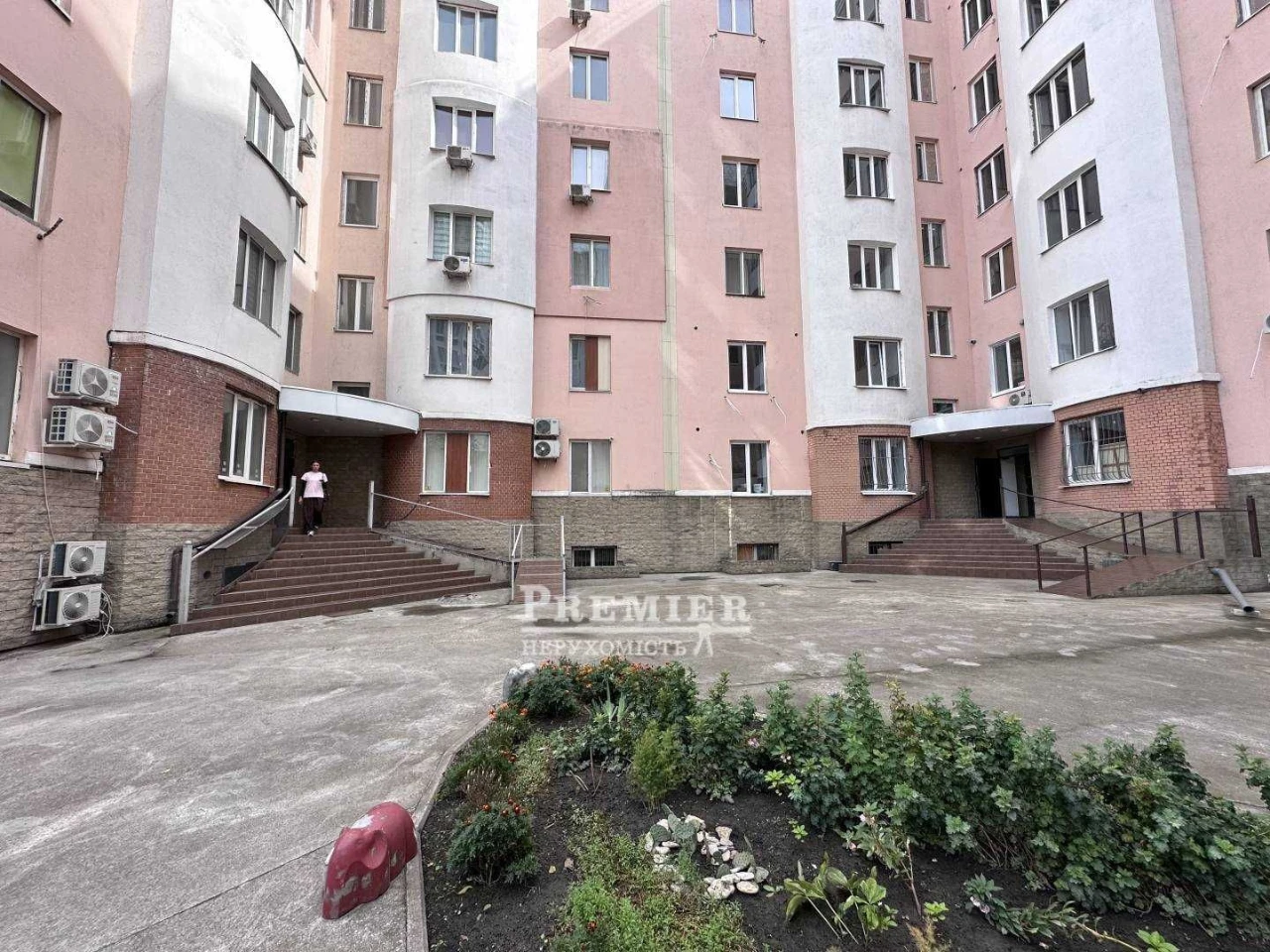 Продається 1-кімнатна квартира в новому будинку,
