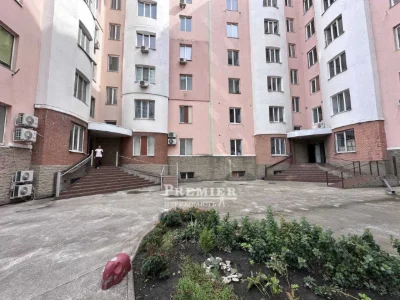 Продається 1-кімнатна квартира в новому будинку,