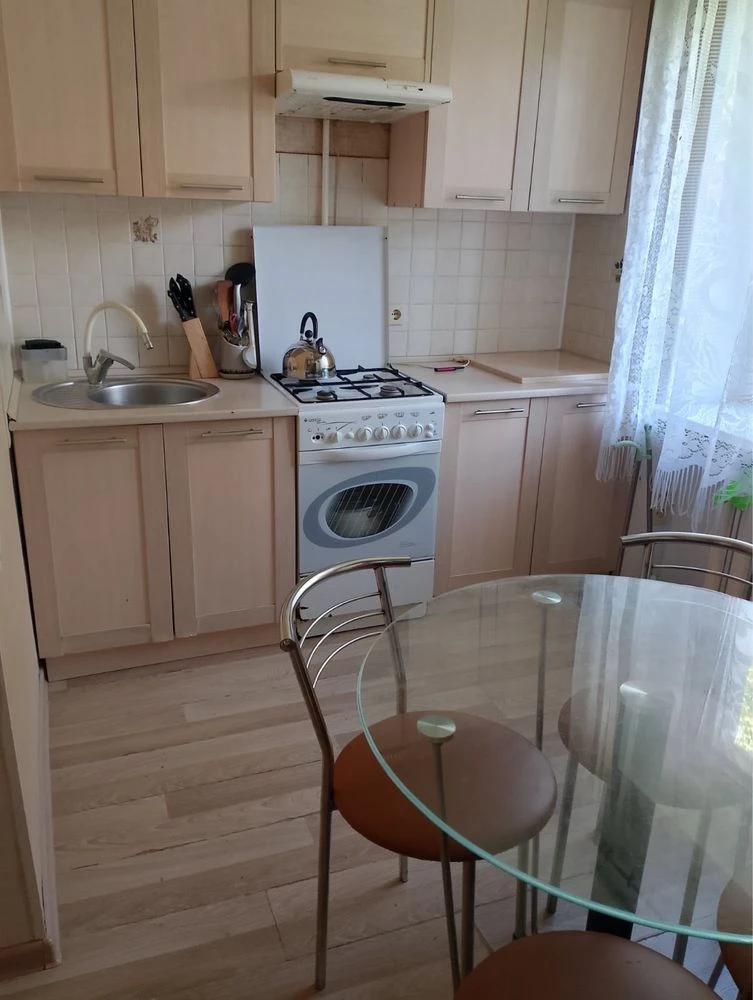 Продам 2 комн первая линия моря
