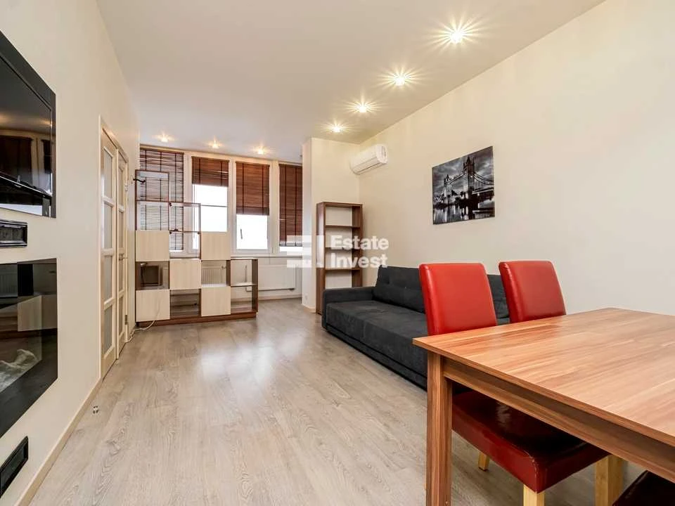 Apartment. Kharkiv, Nauky Ave. (Lenina)