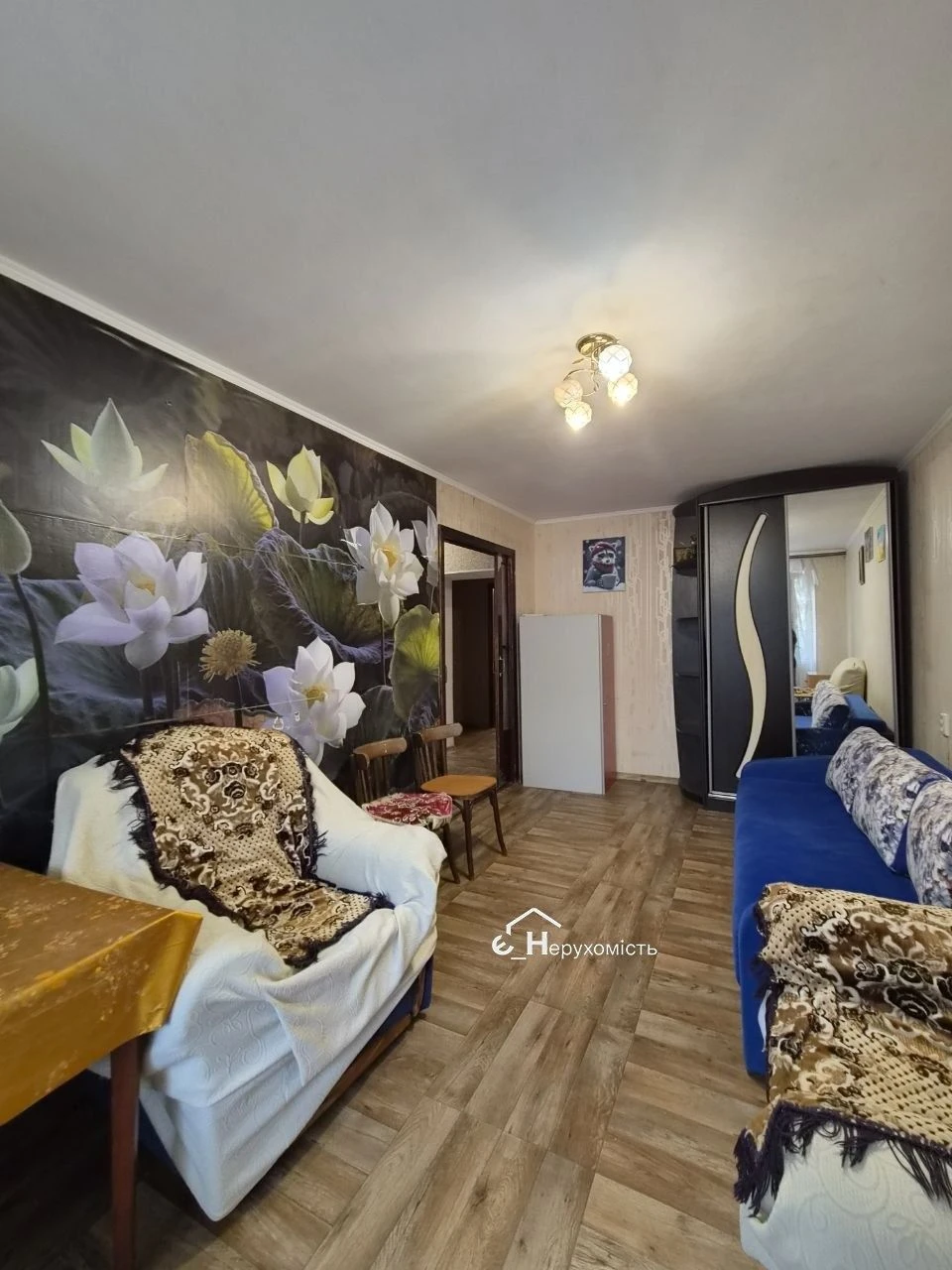 Продається 3-кімнатна квартира, Паркова вулиця.