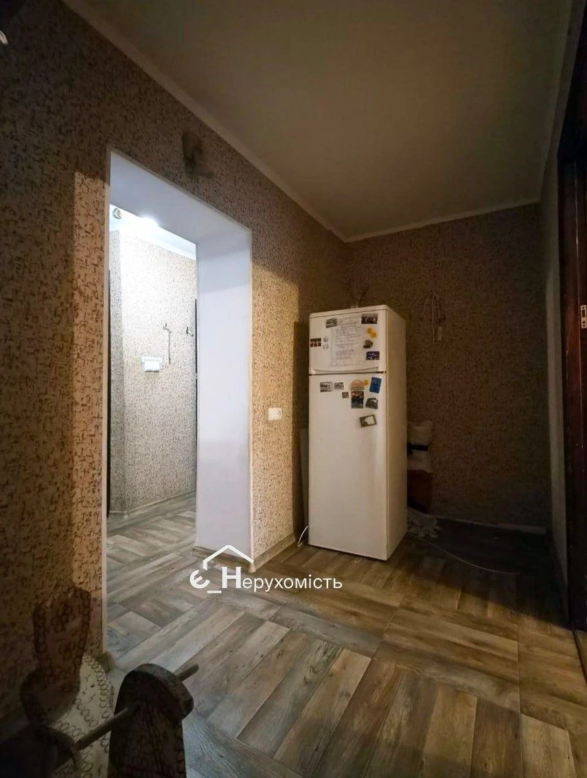 Продається 3-кімнатна квартира, Паркова вулиця.