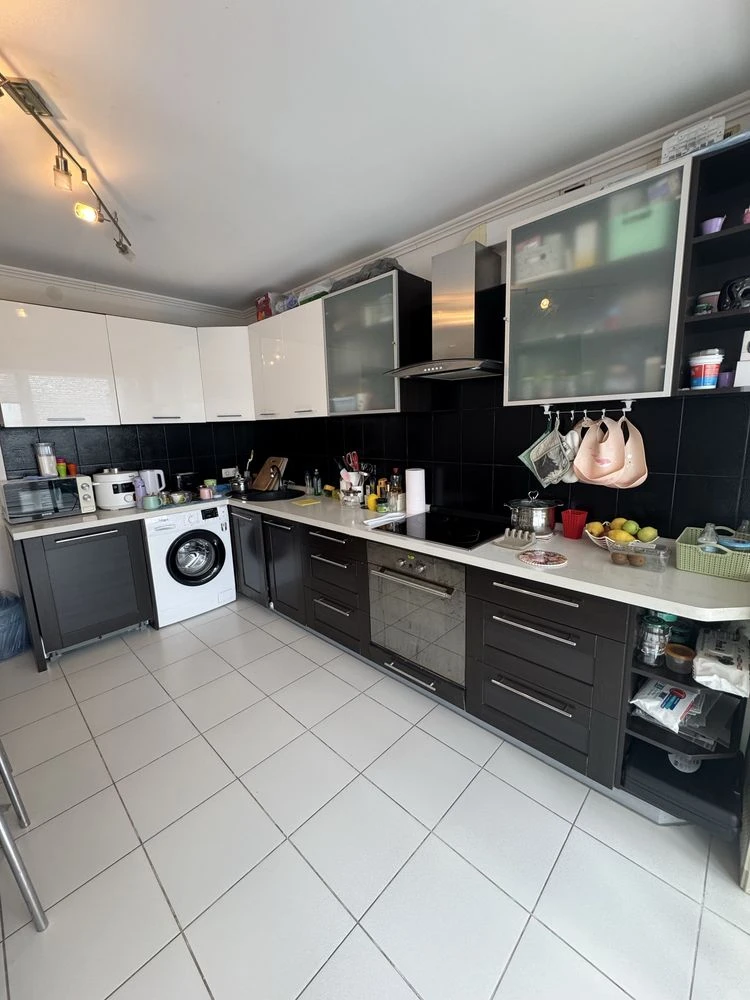 В продажі 2-кімнатна квартира в районі 33 м²