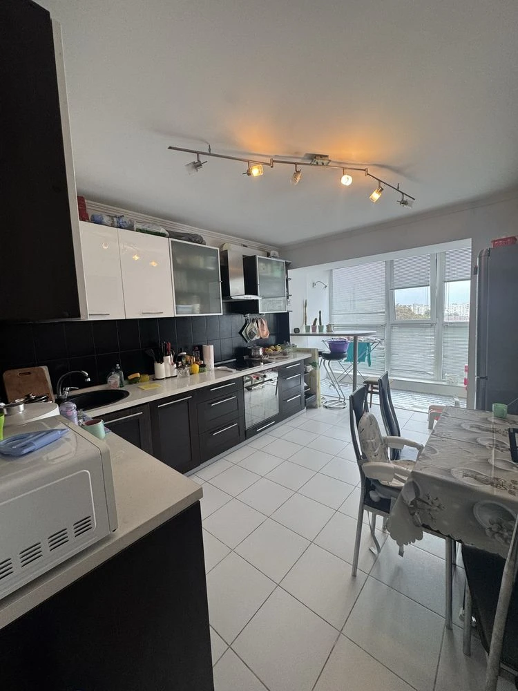 В продажі 2-кімнатна квартира в районі 33 м²