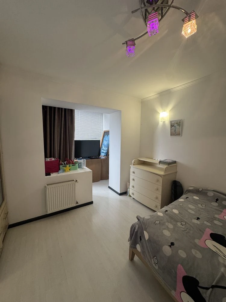 В продажі 2-кімнатна квартира в районі 33 м²