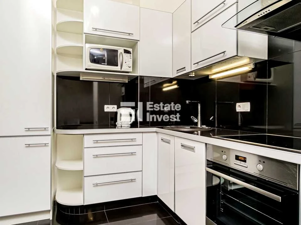 Apartment. Kharkiv, Nauky Ave. (Lenina)