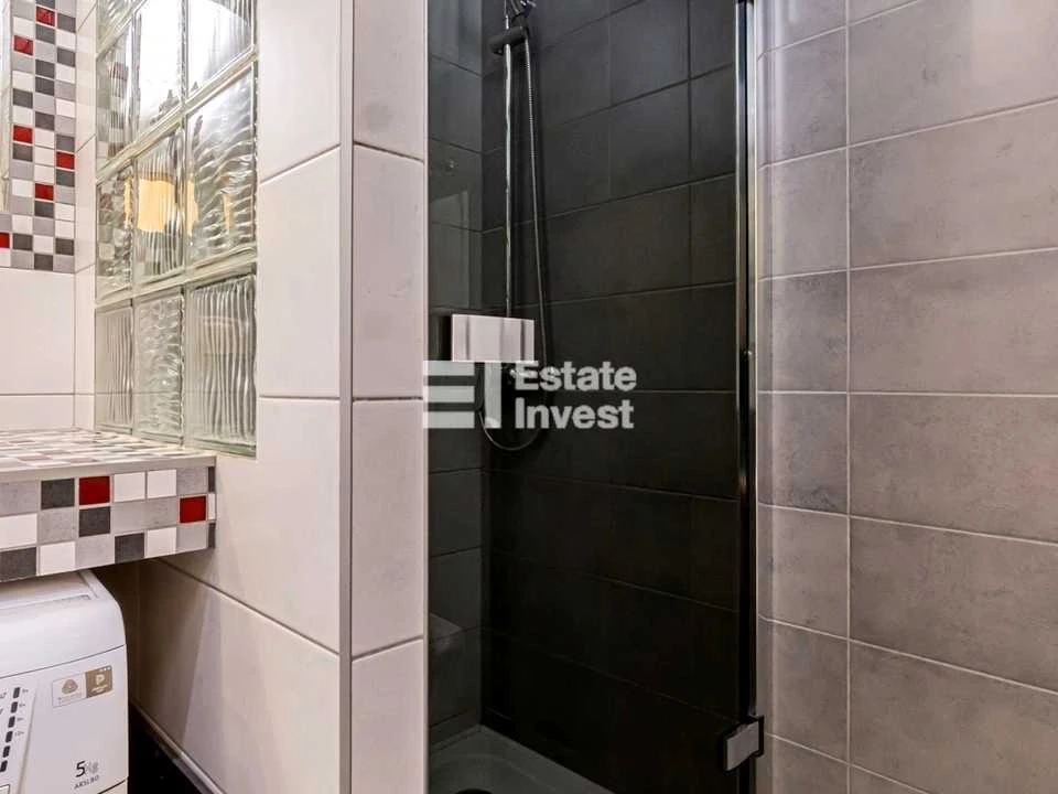 Apartment. Kharkiv, Nauky Ave. (Lenina)