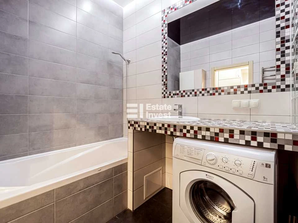 Apartment. Kharkiv, Nauky Ave. (Lenina)