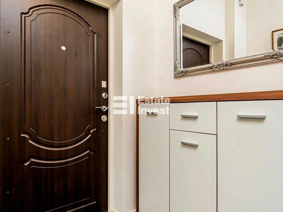 Apartment. Kharkiv, Nauky Ave. (Lenina)