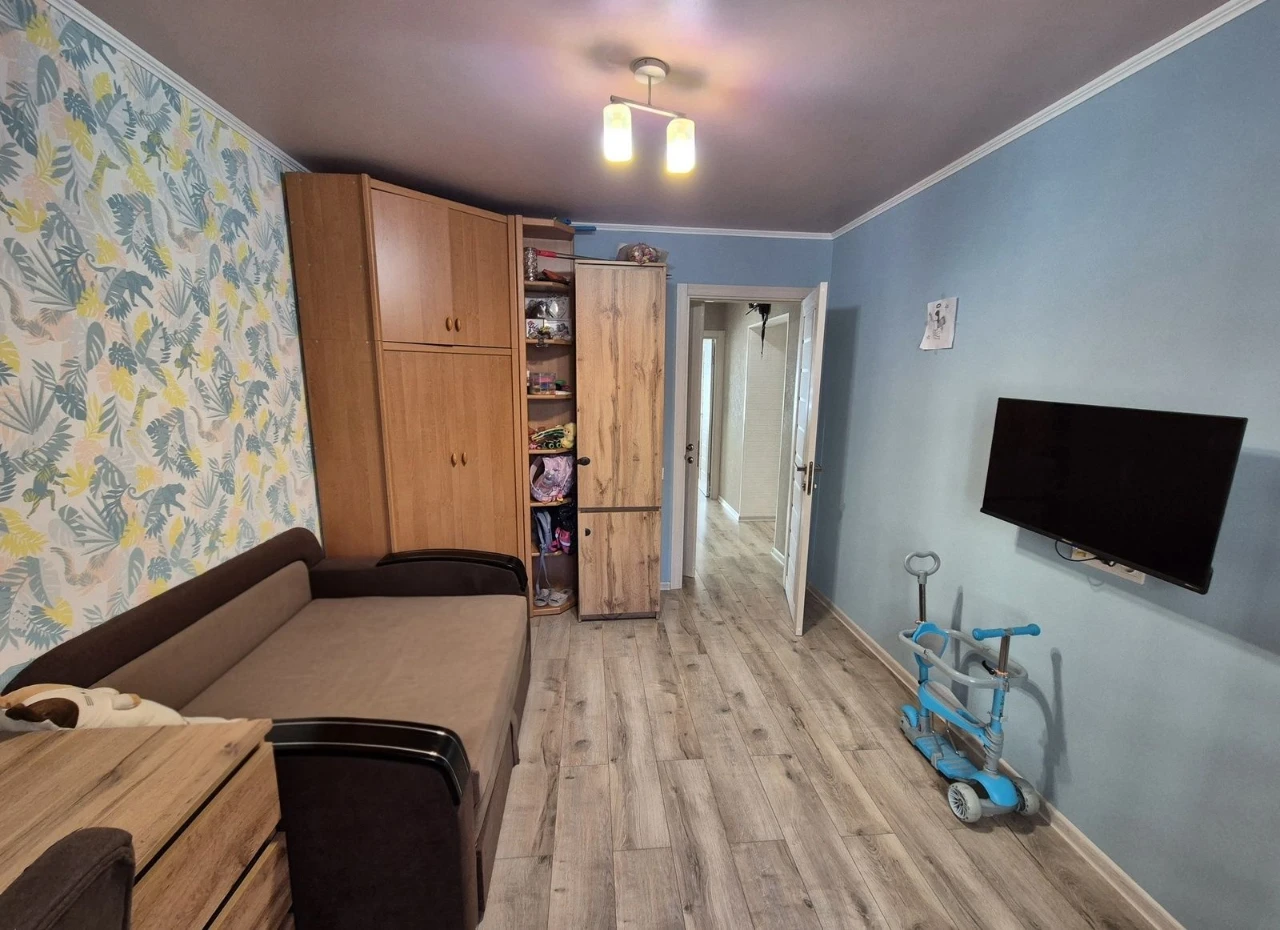 3к.квартира с хорошим ремонтом г.Черноморск