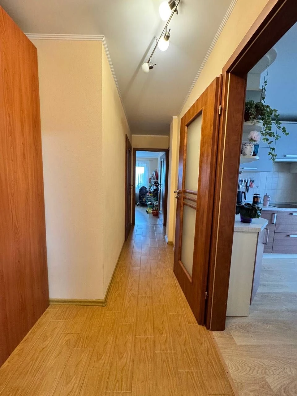 Продам 3к квартиру с ремонтом
