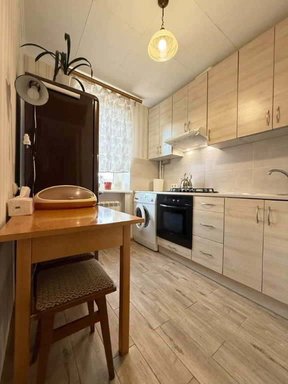 Гостинка 30 м² з ремонтом !Заходь та живи,м.Чорноморськ