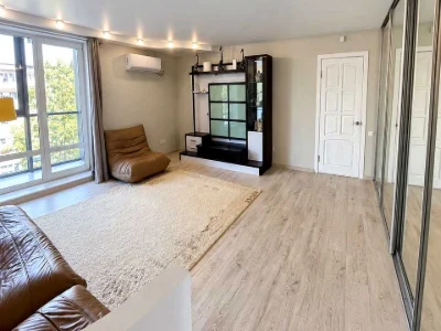 Квартира. Чорноморськ, Парусная ул. (Героев Сталинграда)