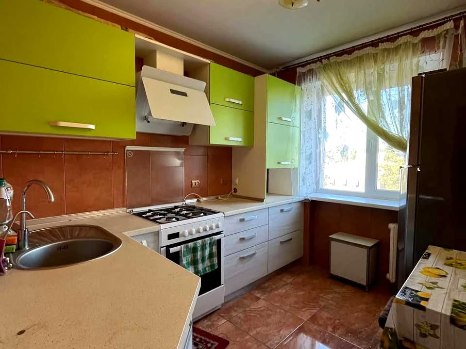 Квартира. Чорноморськ, Чорноморськ (Іллічівськ), Захисників