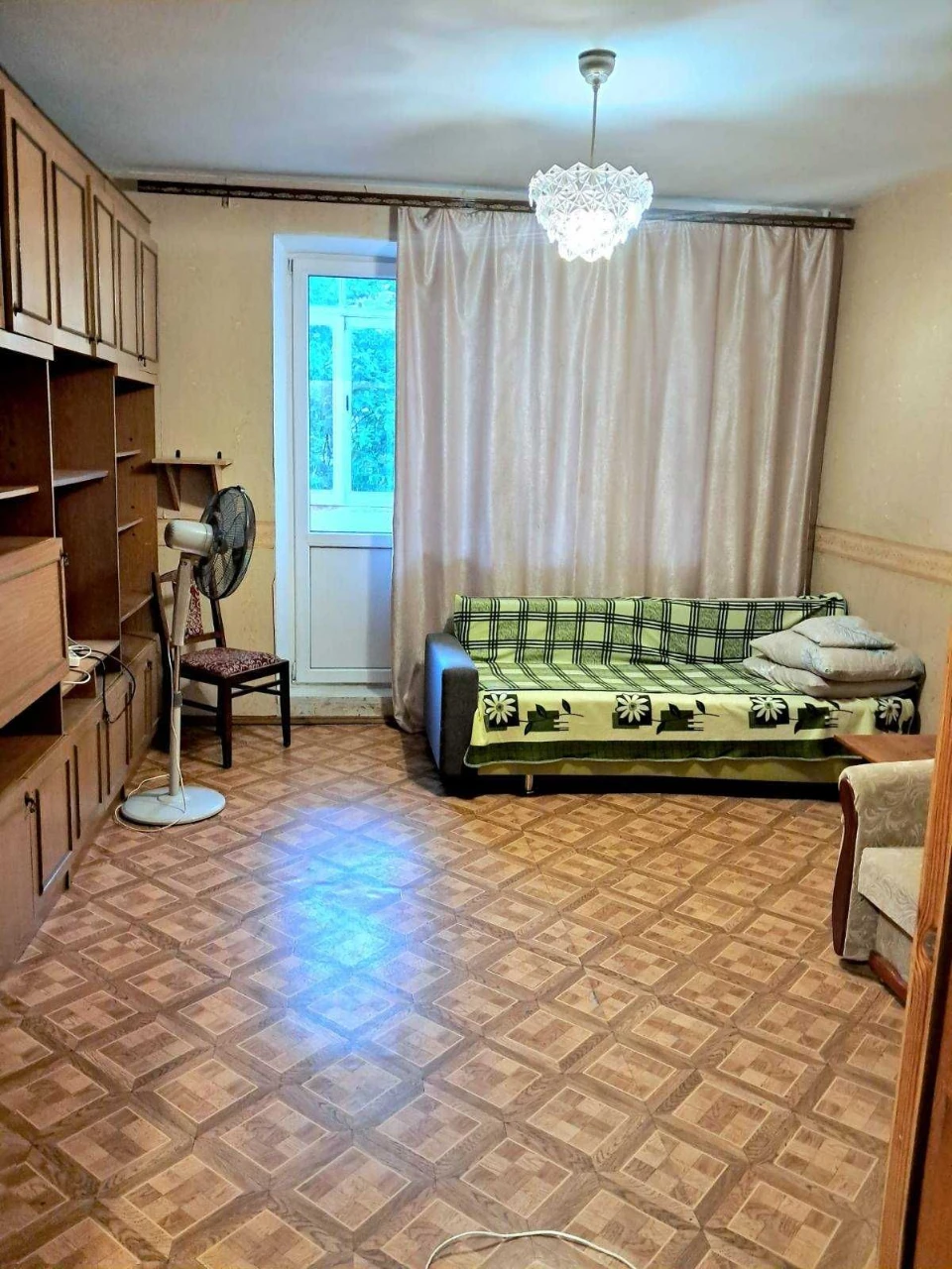 Продам 3х.ком в топ районе, низкий этаж