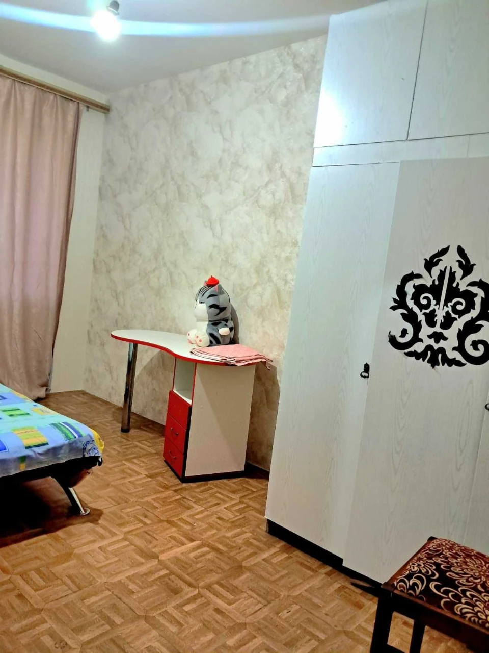 Продам 3х.ком в топ районе, низкий этаж