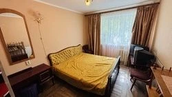 Продается 3-комнатная квартира, море через дорогу