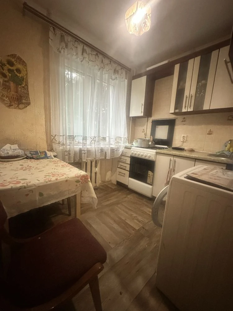 Продается 3-комнатная квартира, море через дорогу