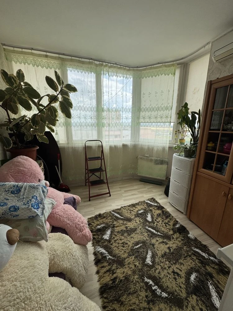Продається 2-кімнатна квартира, вул. Парусна