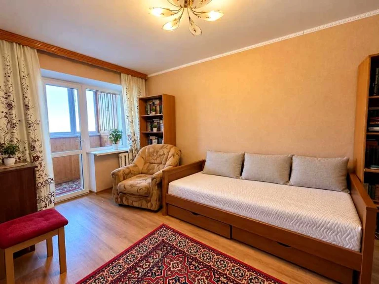 Квартира. Чорноморськ, Чорноморськ (Іллічівськ), Захисників