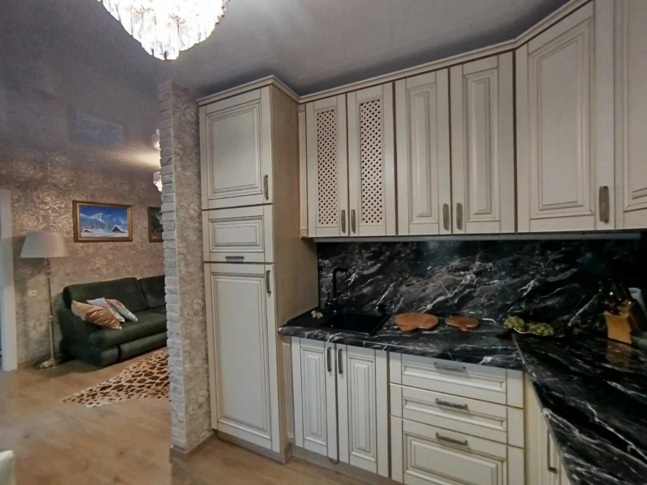 Продам 2к евроремонт цена 55т