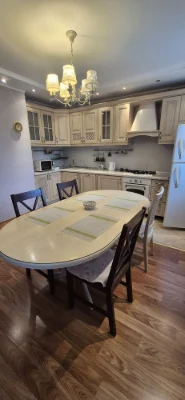 Продам 3-х комнатную, ул.Парковая,70м2, 3 этаж, газ