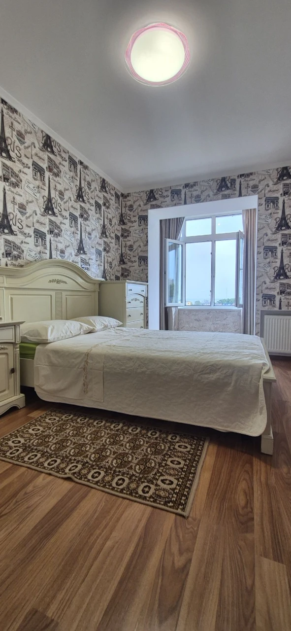 Продам 3-х комнатную, ул.Парковая,70м2, 3 этаж, газ