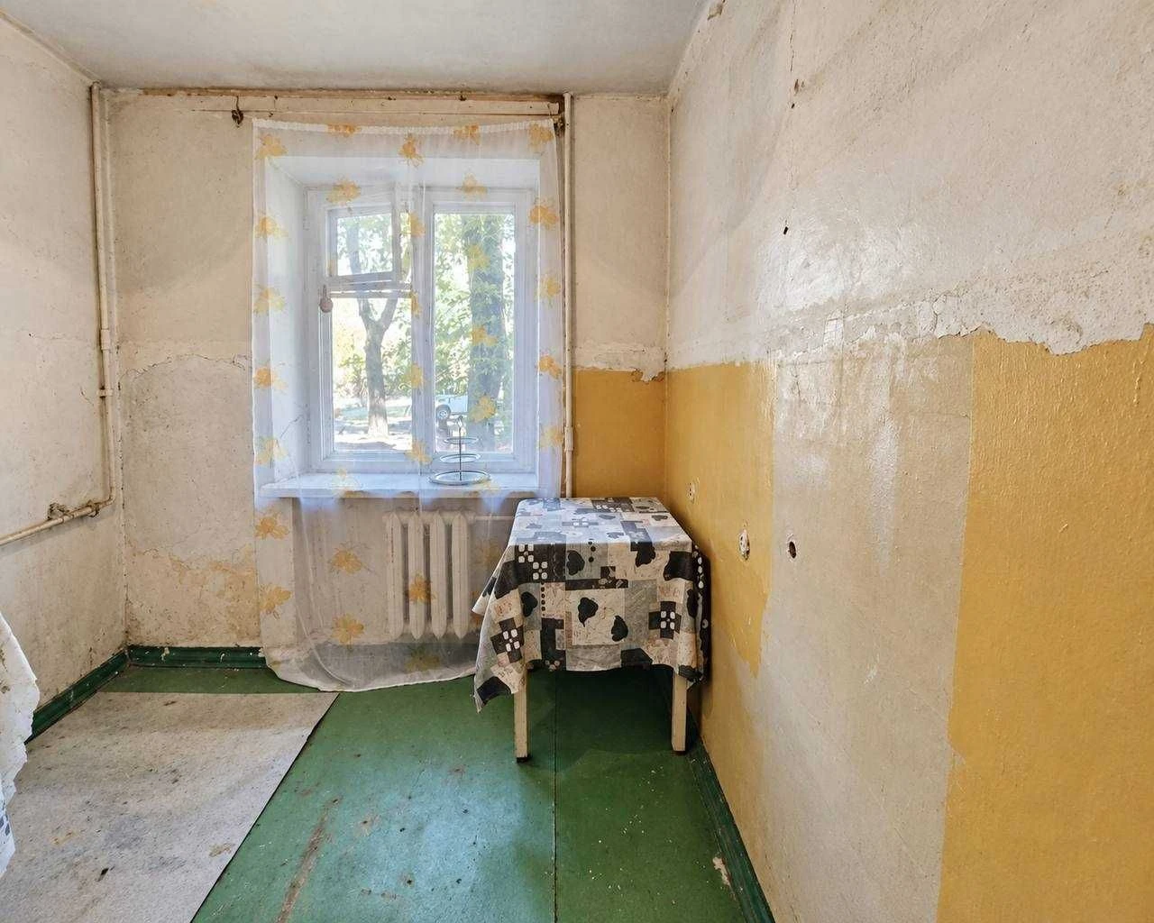 Продам 2к в  центре города, проспект Мира
