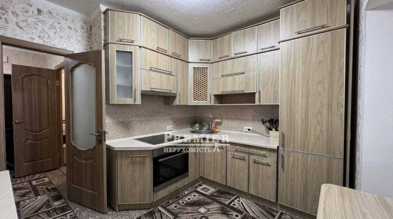 Продаж 1-кімн. квартири 38 м²,