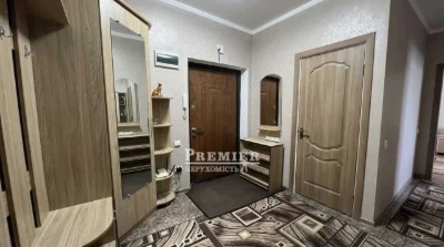 Продаж 1-кімн. квартири 38 м²,