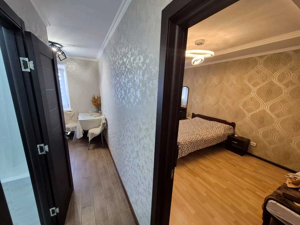 Квартира. Чорноморськ, Чорноморськ (Іллічівськ), Миру просп.