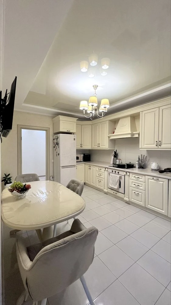 Продаж 2к квартири з ремонтом,все залишається,за державними