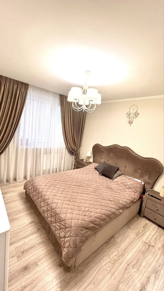 Продаж 2к квартири з ремонтом,все залишається,за державними