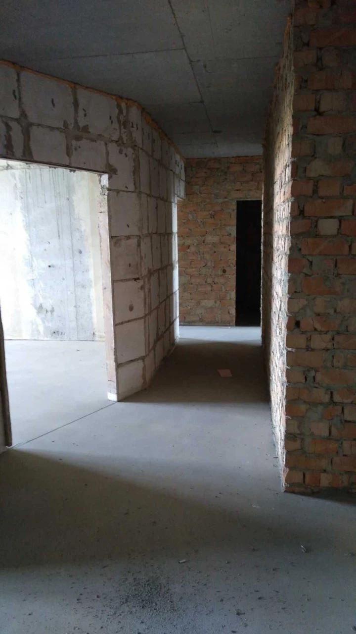 Продам свою  3 кімнатну квартиру від забудовника