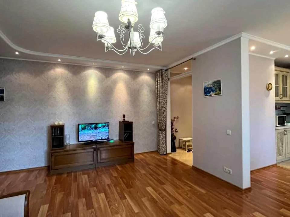 Квартира. Чорноморськ, Чорноморськ (Іллічівськ), Паркова вулиця