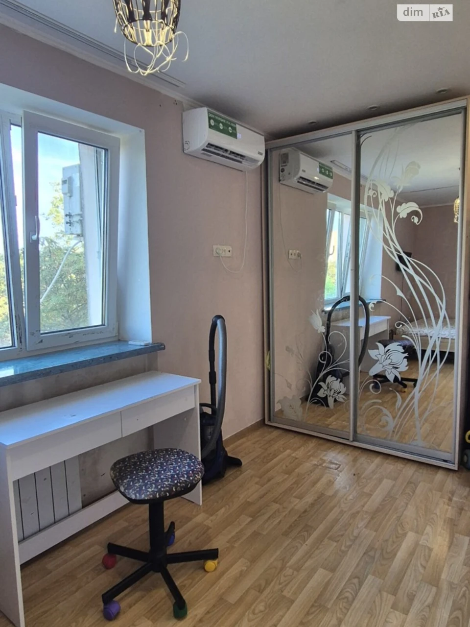 Продаж Квартира Іллічівськ