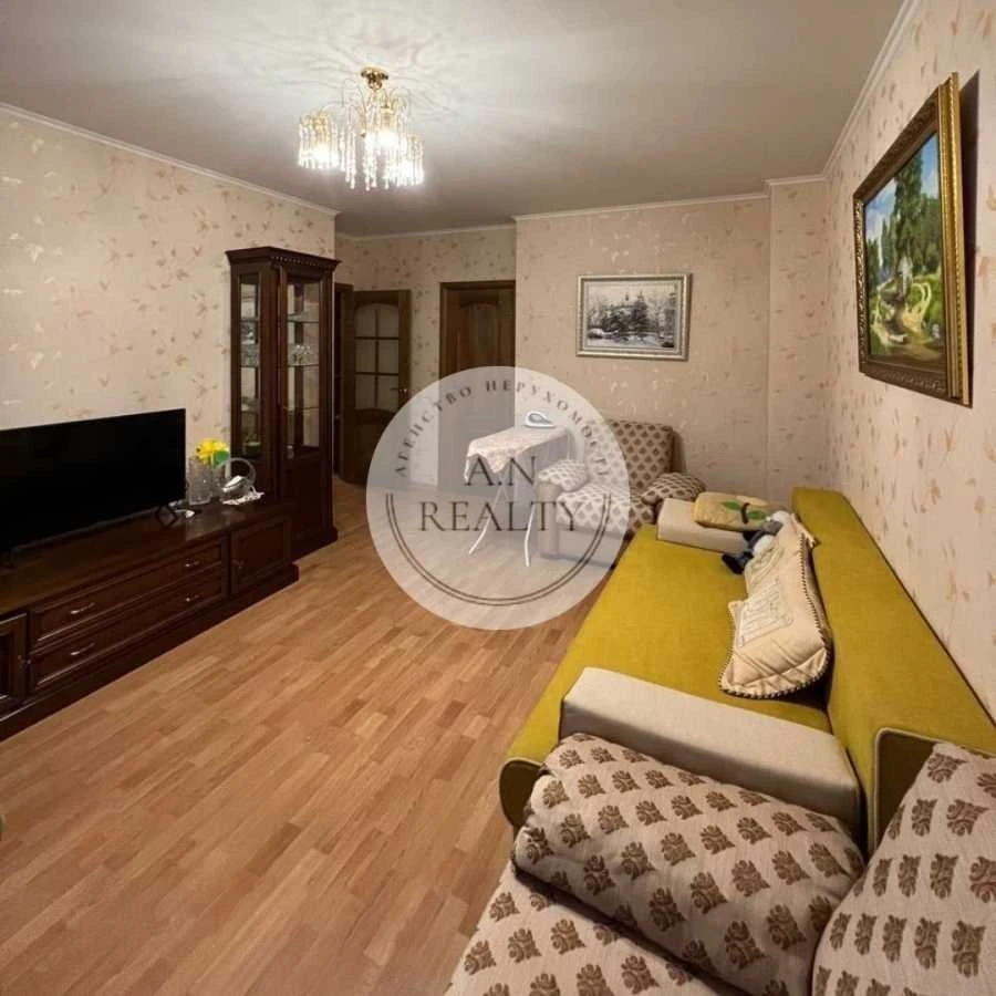 Продаж 2-кімнатної квартири 70 м², Юрія Шумського вул., 1Б