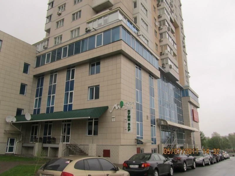 Продаж 2-кімнатної квартири 70 м², Юрія Шумського вул., 1Б