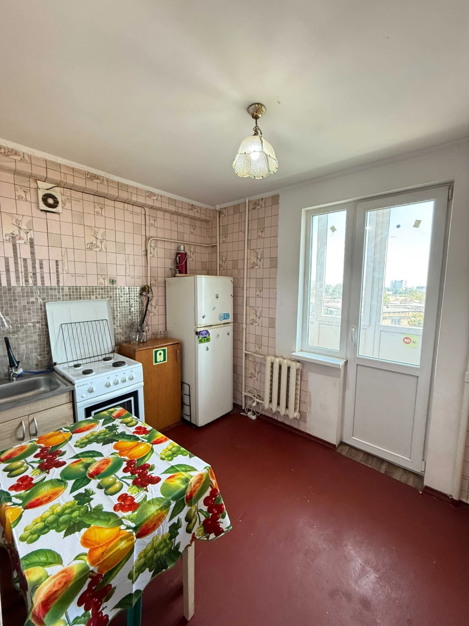 Продам 1 кімнатну квартиру в 9 поверховому будинку. Чорномор