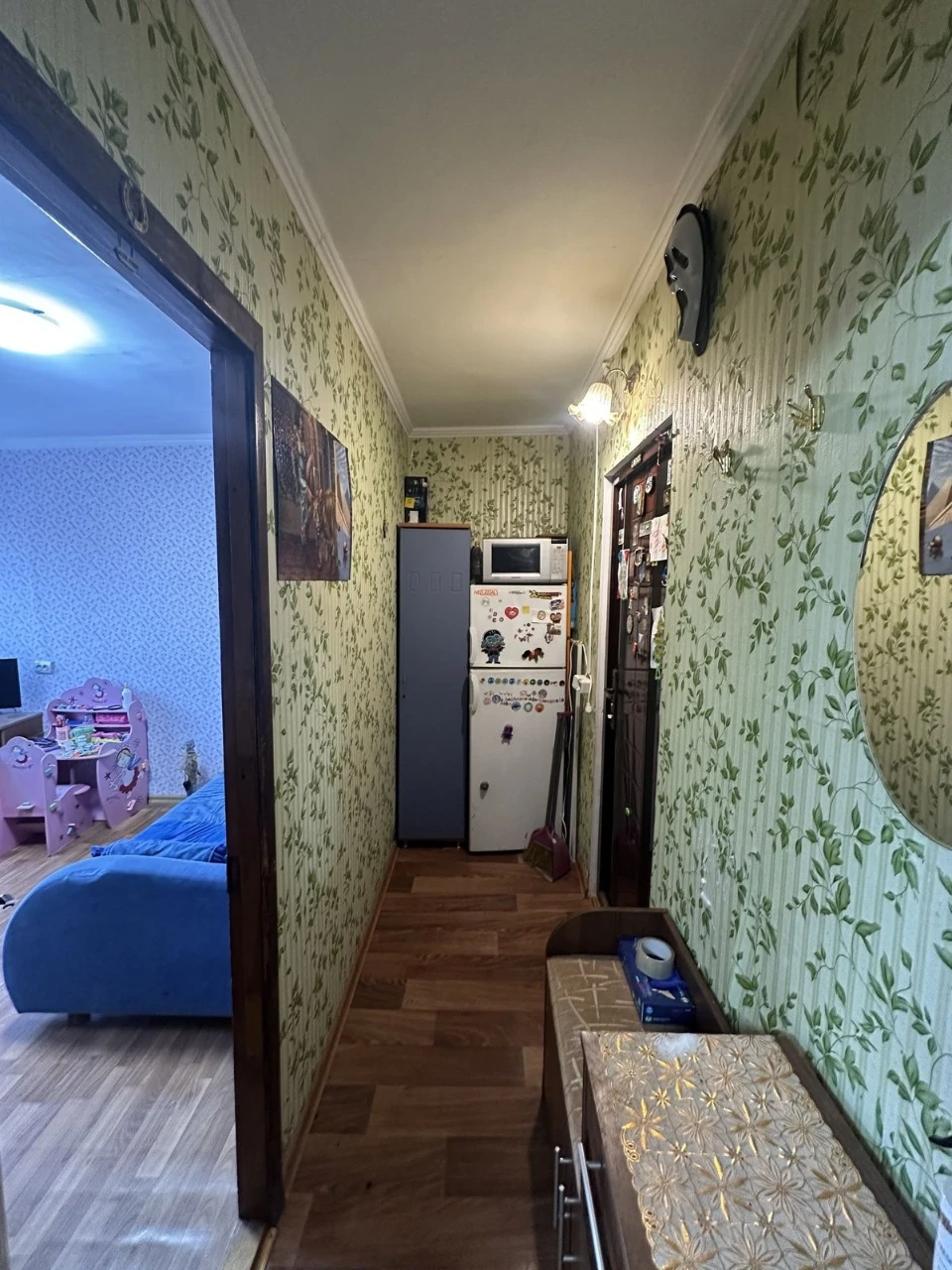 Продам двухкомнатную комунну 27 м