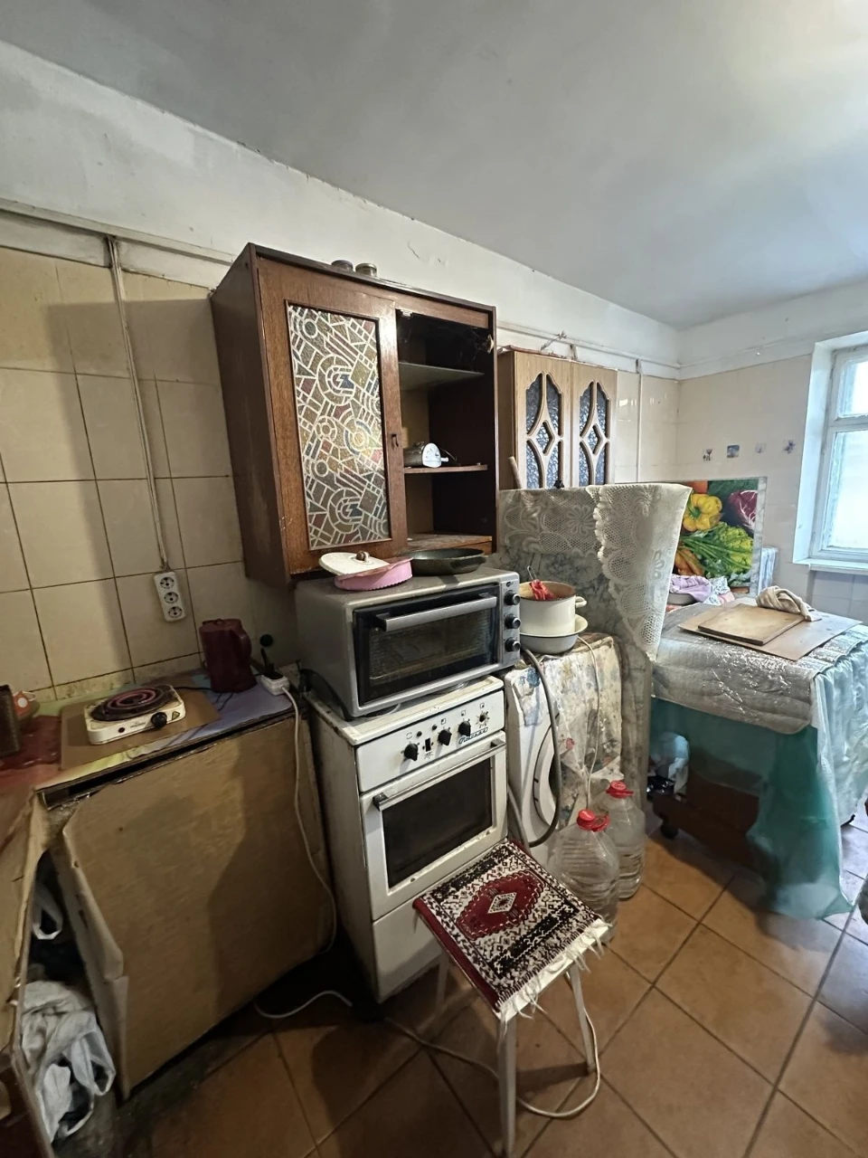 Продам двухкомнатную комунну 27 м