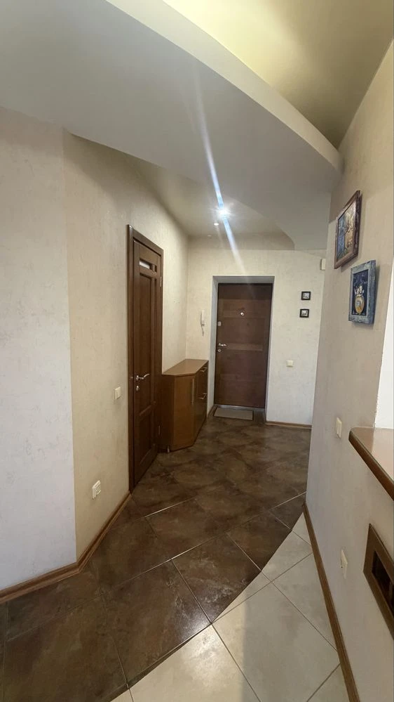 3 кімн.кв.Моноліт 93 000$