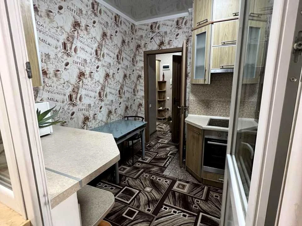Квартира. Чорноморськ, Захисників України вул. (1-го Травня)