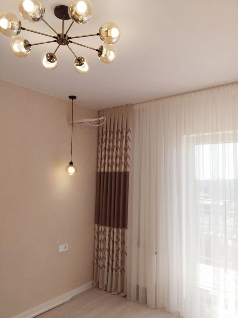 Собственник.Продам на Краснова  в 67 ж 1к кв  13эт 43м