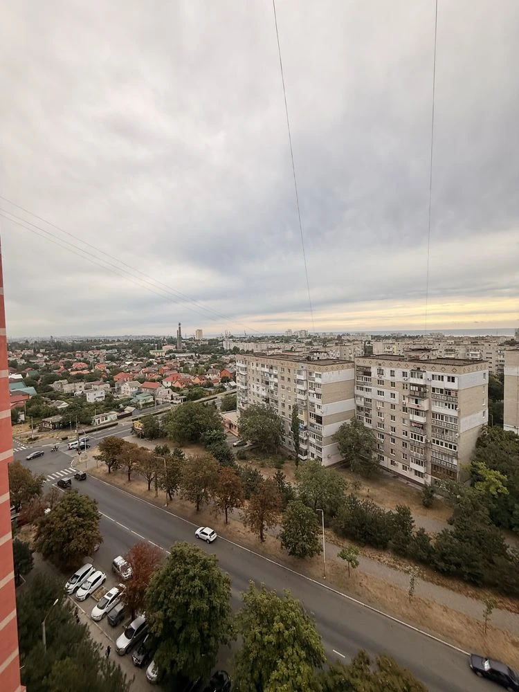 Продам 1 комнатную квартиру с евроремонтом  в новострое
