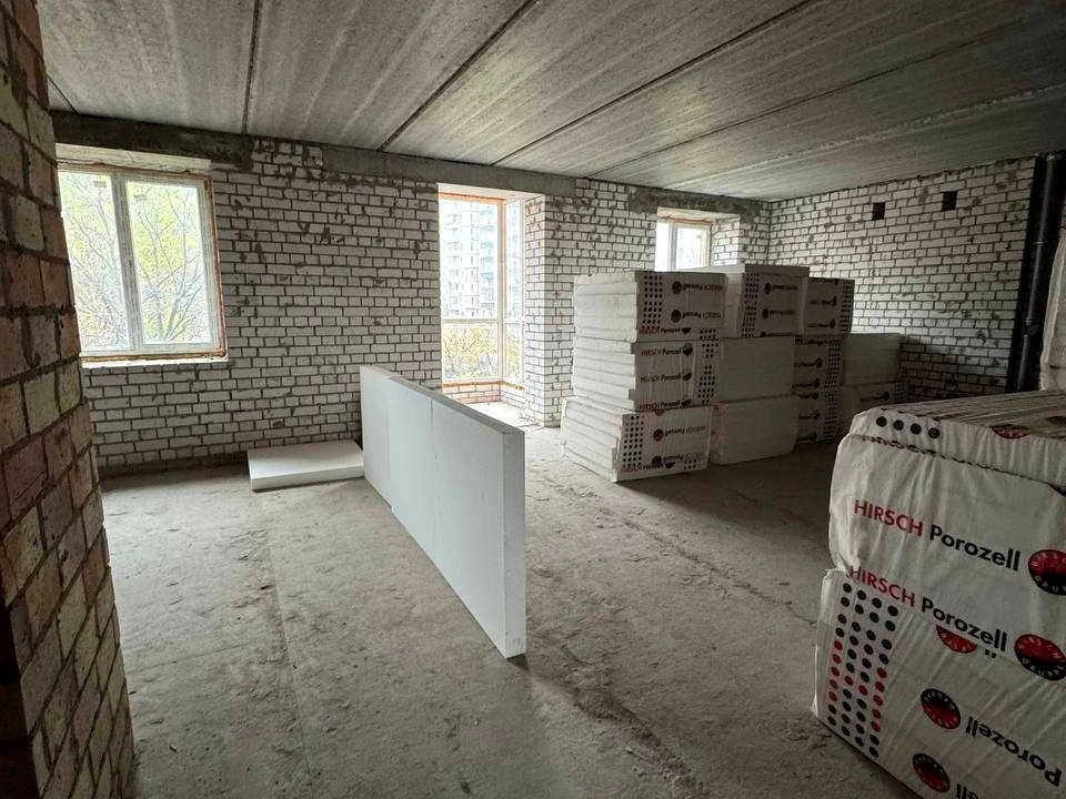 Apartment. Dnipro, Mandrykivska Street.